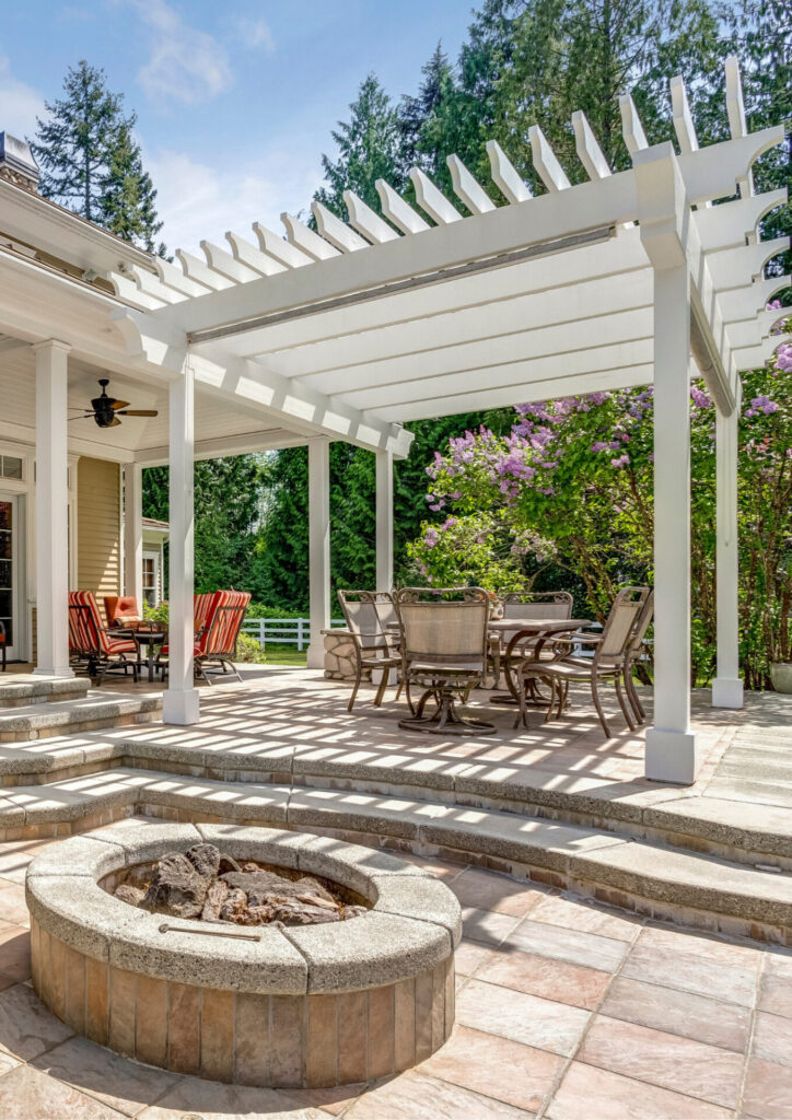 Pergolas & Outdoor Structures